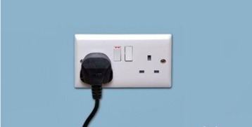 老婆用了這個方法，我家開關插座就再也沒壞過了